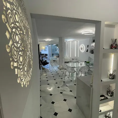 Fascinante Hogar En Cabo Pino En Appartement