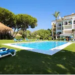 Fascinante Hogar En Cabo Pino En Lejlighed Marbella