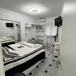 Fascinante Hogar En Cabo Pino En Marbella