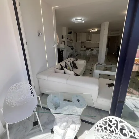 Fascinante Hogar En Cabo Pino En Lägenhet *