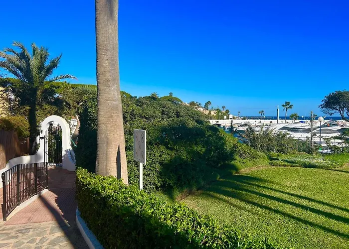 Апартаменты Fascinante Hogar En Cabo Pino En *