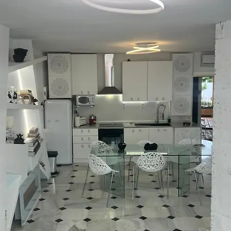 Fascinante Hogar En Cabo Pino En アパート *