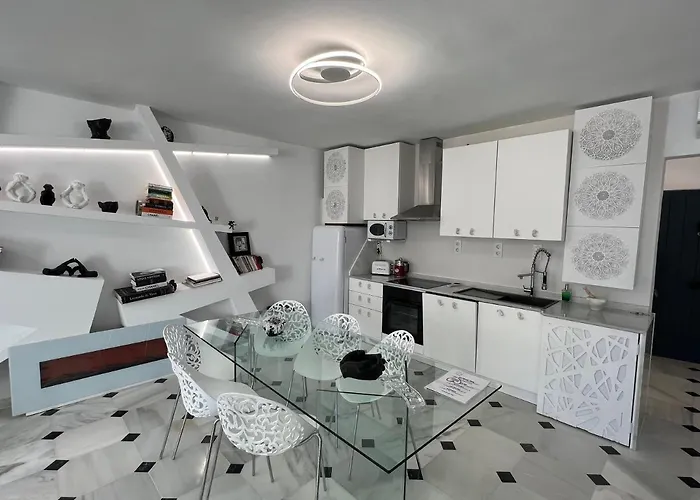 Fascinante Hogar En Cabo Pino En