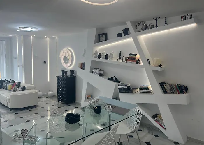 Fascinante Hogar En Cabo Pino En Apartmán
