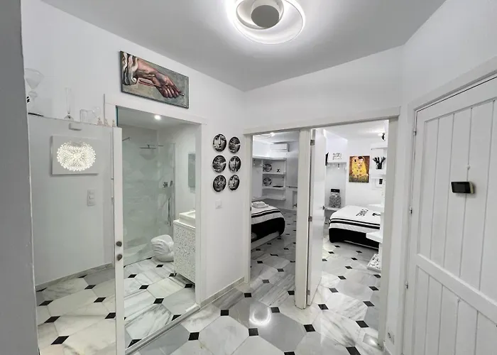 Fascinante Hogar En Cabo Pino En Marbella