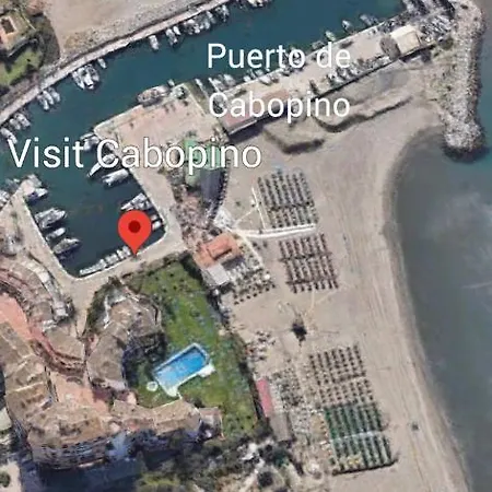 Fascinante Hogar En Cabo Pino En Марбелья