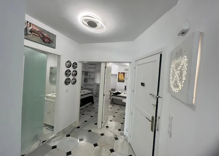Fascinante Hogar En Cabo Pino En Lejlighed Marbella