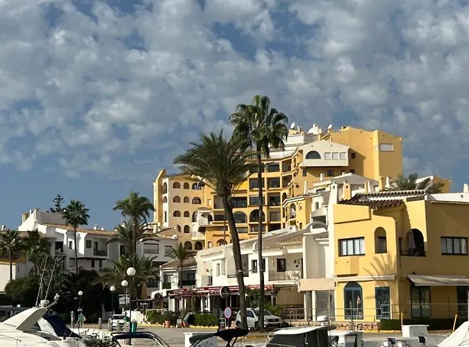 Fascinante Hogar En Cabo Pino En Lejlighed Marbella